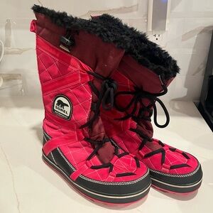 Women’s Sorel snow boots, size 9